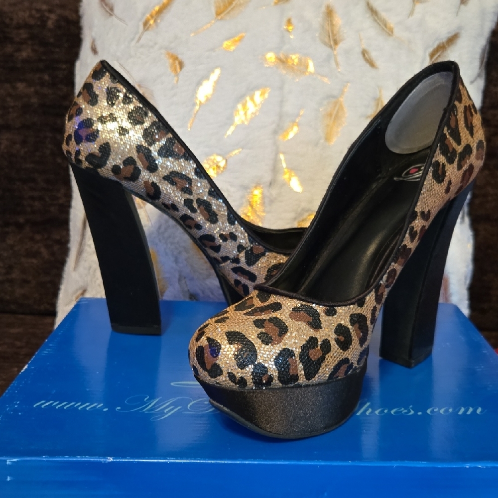 Delicious Leopard Print Platform Shoes